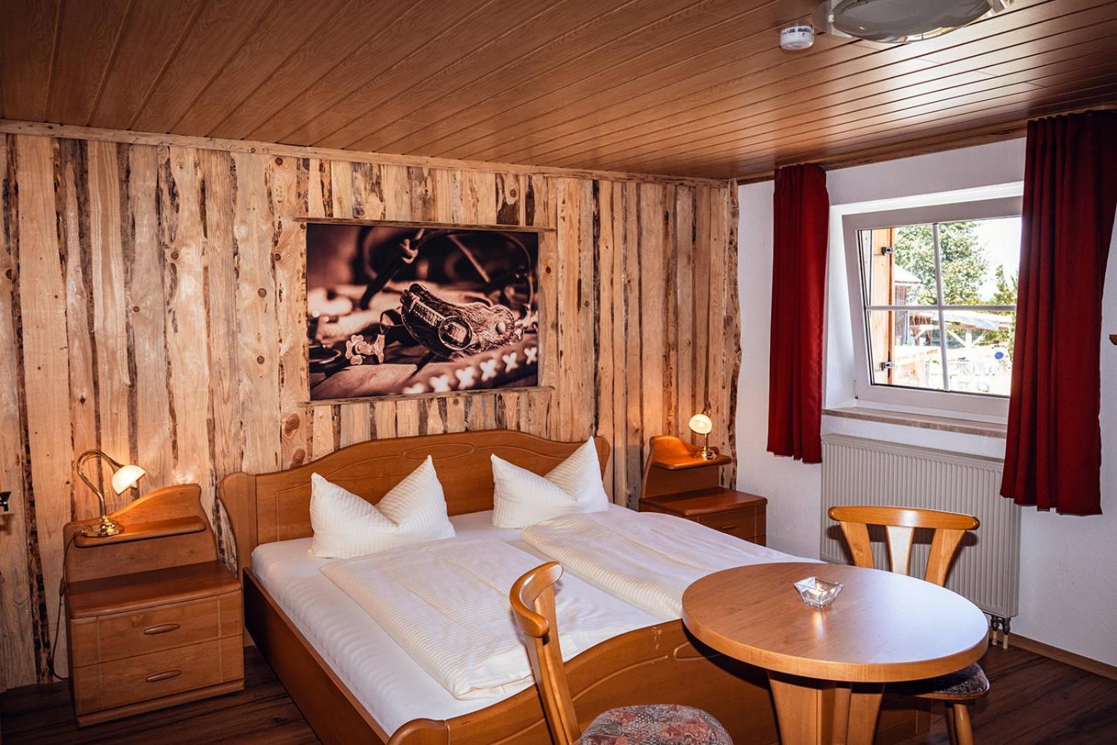 Landhotel Zum Matthiasl Bischofsreut 外观 照片