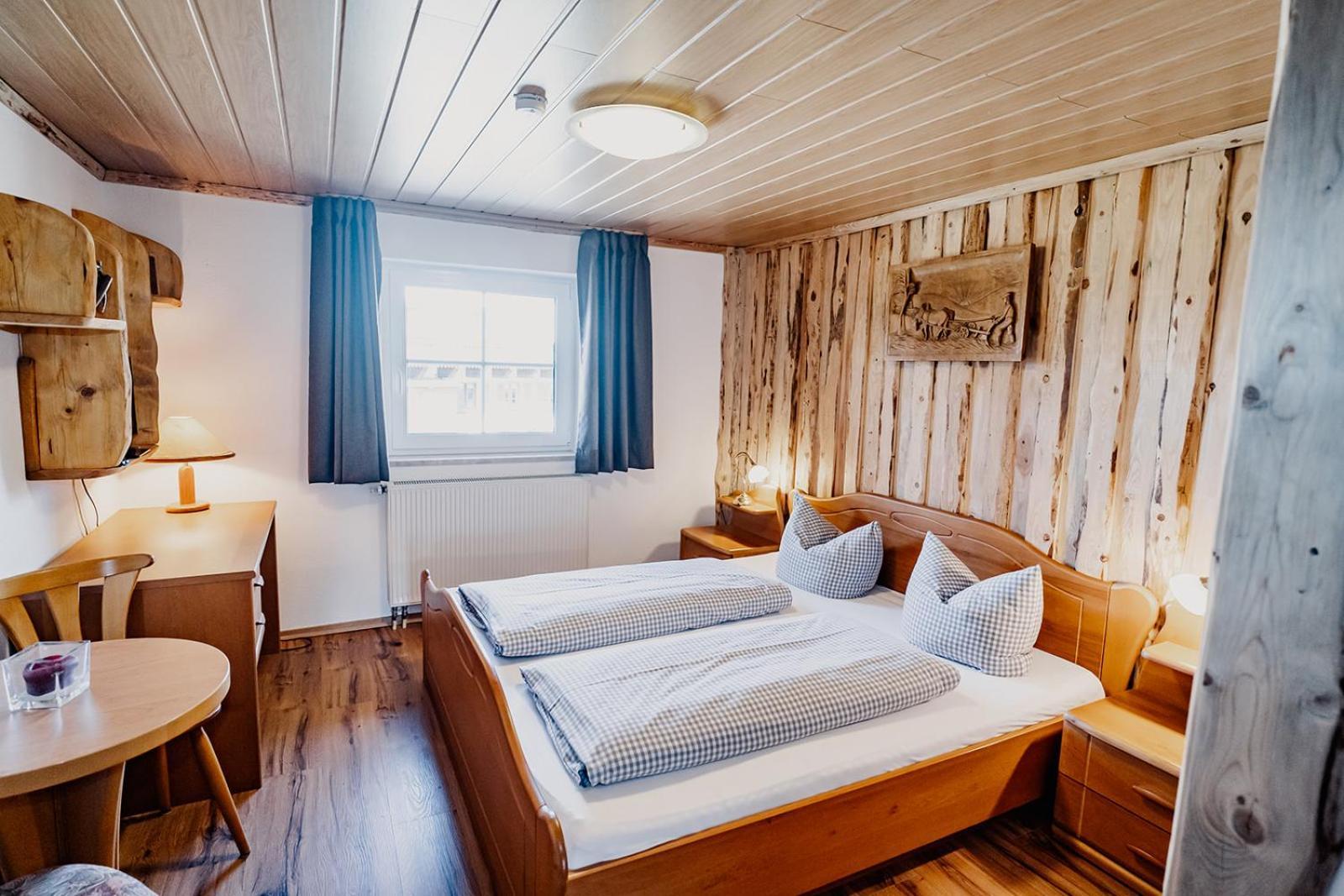 Landhotel Zum Matthiasl Bischofsreut 外观 照片